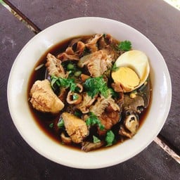 ก๋วยจั๊บกอไผ่ก๋วยเตี๋ยวหน้าสวน ศาลายา