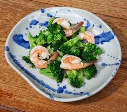 บร๊อคโคลี่ผัดกุ้ง