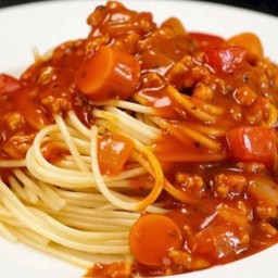 สปาเก็ตตี้ผัดซอสมะเขือเทศ+หอมใหญ่