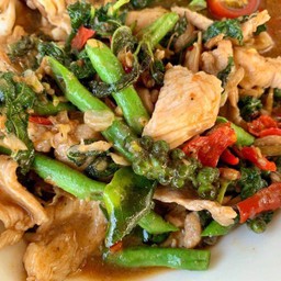 ไก่ผัดขี้เมา