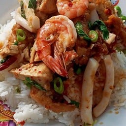ครัวลุงเบ๊นซ์ อาหารตามสั่ง