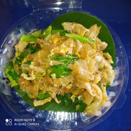 ผัดซีอิ้ว หมู เส้นใหญ่