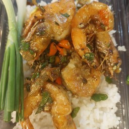 ข้าวกุ้งพริกเกลือ