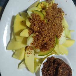 ผลไม้ทรงเครื่อง ตลาดนัด สถาบันมะเร็งคลอง10ธัญบุรี