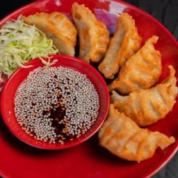 โกบังเกี๊ยวซ่า⛩️🥟حلال 🥟⛩️