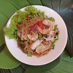 ยำมาม่าทะเล