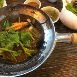 กุ้งอบวุ้นเส้น