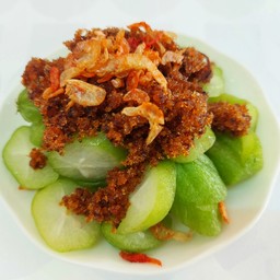 ตลิงปิงคลุกฝุ่น