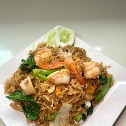 ข้าวผัดทะเล