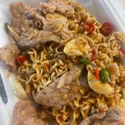 มาม่าผัดพริกขี้หนู