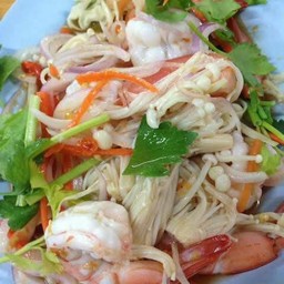 ยำเห็ดเข็มทองกุ้งสุก
