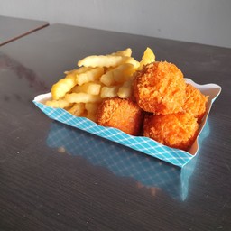 น้ำปั่น &เฟรนช์ฟราย onenight หน้าซีเจค่ายหลวง