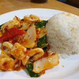 ข้าวราดผัดน้ำพริกเผา