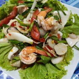 ยำรวมมิตรทะเล