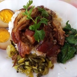 ข้าวขาหมูตรอกไก่บางรัก