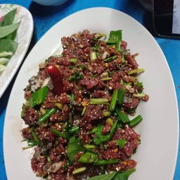 ลาบเนื้อ