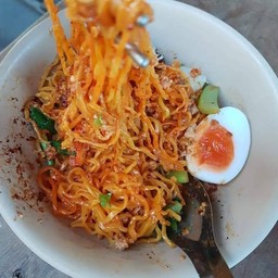 บะหมี่โหน่ง