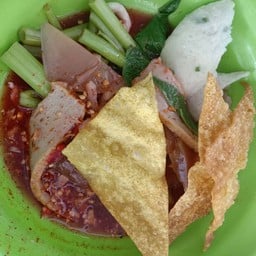 เจียง ลูกชิ้นปลา (สาขา พระประแดง)