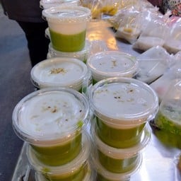 ขนมหวาน ขนมไทย บัวลอยไข่หวาน ทับทิม สลิ่ม มันเชื่อม กล้วยบวชชี ลอดช่องรวมมิตร ข้าวเหนียวถั่วดำ ปลากิ