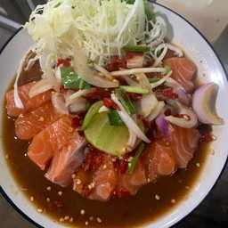 ยำแซลม่อน S