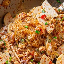 ลาบวุ้นเส้นใส่ไก่ยอ+ไก่สับ