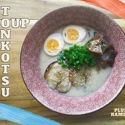 ราเมงซุปกระดูกหมู พิเศษ