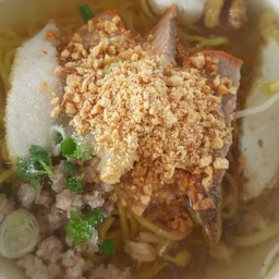 ก๋วยเตี๋ยวในอู่น้องตูน