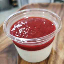 สตรอเบอร์รี่ พันนาคอตต้า