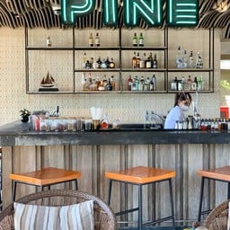 PINE Beach Bar Intercontinental Phuket Hotel