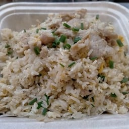 ข้าวผัดหมู กลาง