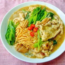 ราดหน้าหมี่กรอบรวมมิตร