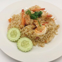 ข้าวผัดพริกเกลือกุ้ง