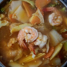 แกงส้มผักรวมกุ้ง