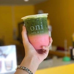 Onimilktea Victory Hub Victory hub อนุเสาวรีย์