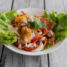 ยำไข่ดาว