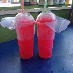 น้ำแดงโซดา