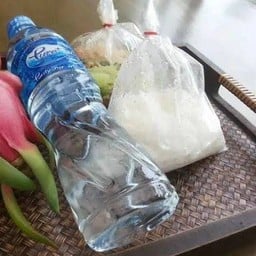 ชุดอิ่มบุญ