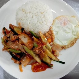 ข้าว ผัดเปรี้ยวหวานหมู