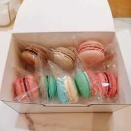 Macaron Boxes set (มาการอง 8ชิ้น คละรส)