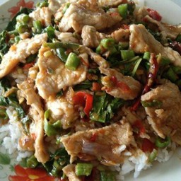 อาหารตามสั่งครัวเเม่อ้อยอิ่มอร่อย