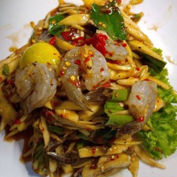 ตำมะม่วงกุ้งสด
