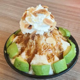Avocada Caramel baby bingsu ( อะโวคาโด้คาราเมลเบบี้บิงซู)