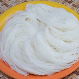 เส้นขนมจีนน้องนก