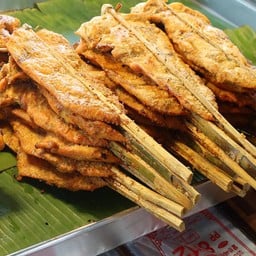 ไก่ย่างบาลตาลเจ้าเก่าหน้าวัดอมร