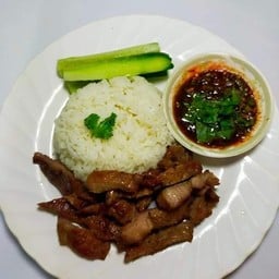 ข้าวหน้าหมูย่างเตาถ่าน