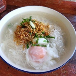 ร้านลาบสายดันไทยแลนด์ ก๋วยจั๊บญวน