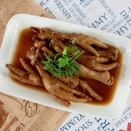 ตีนไก่พะโล้