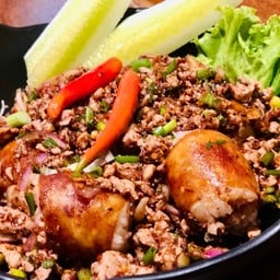 ลามหมูไส้กรอกอีสาน