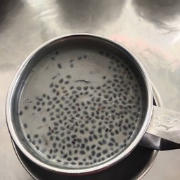 น้ำเต้าหู้งาดำทรงเครื่อง