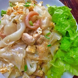 ก๋วยเตี๋ยวคั่วไก่